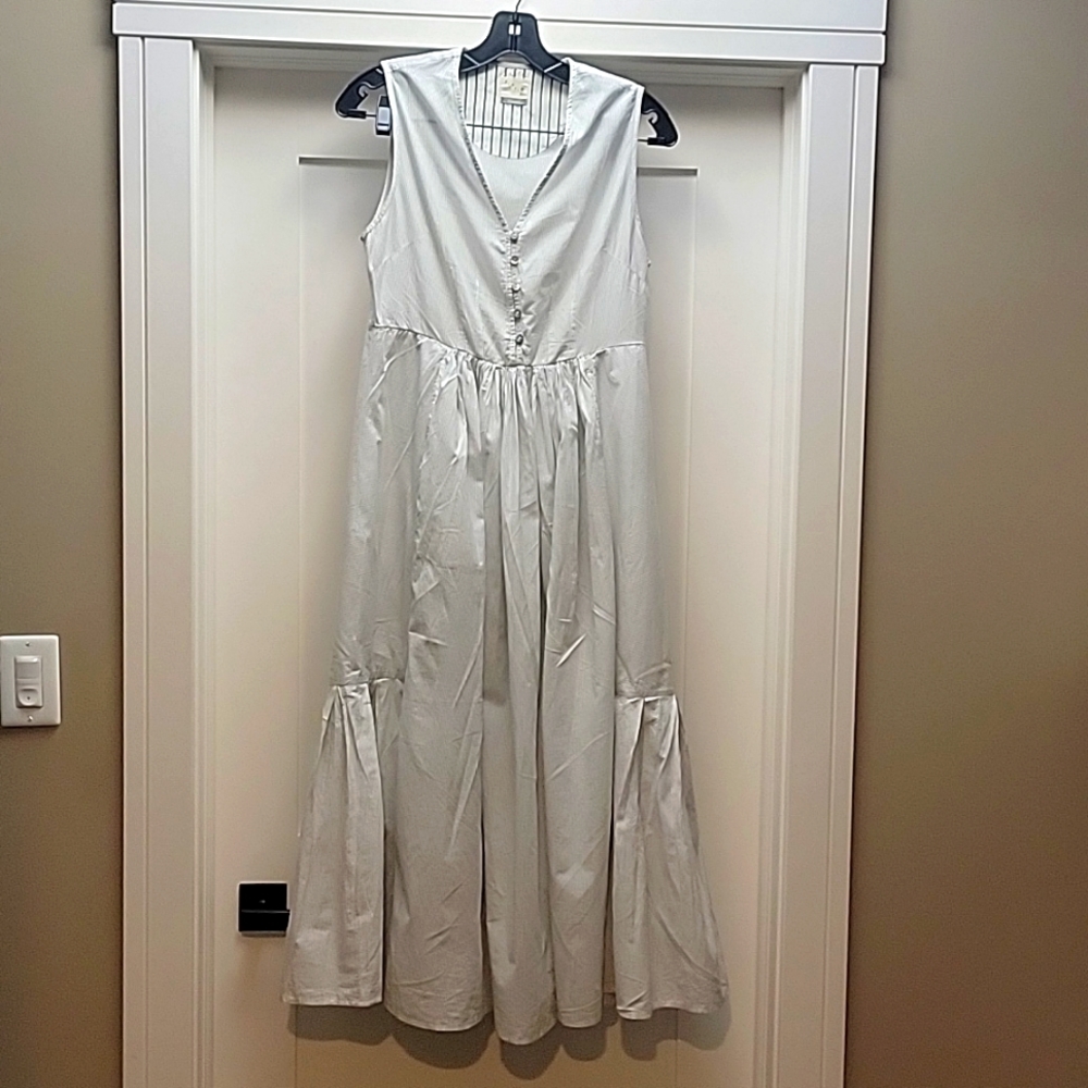 Elegant lightweight Sleeveless Midi Dress